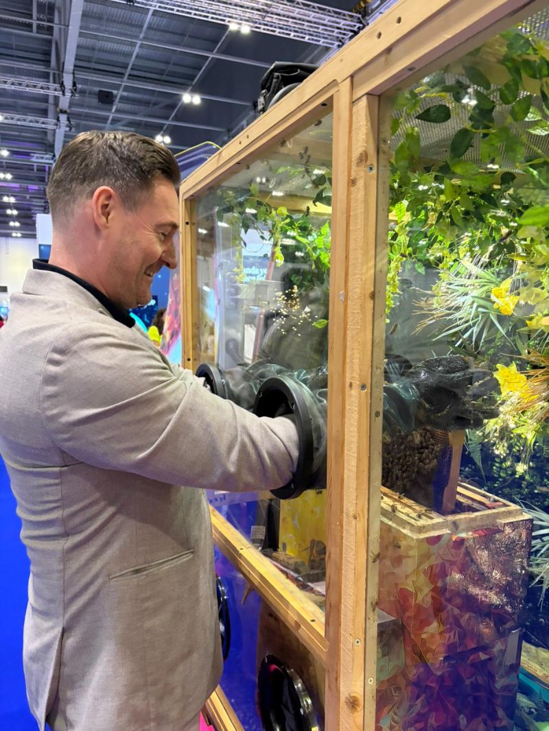 Bringing the Buzz to Confex: How Hands-On-Hives Stood Out