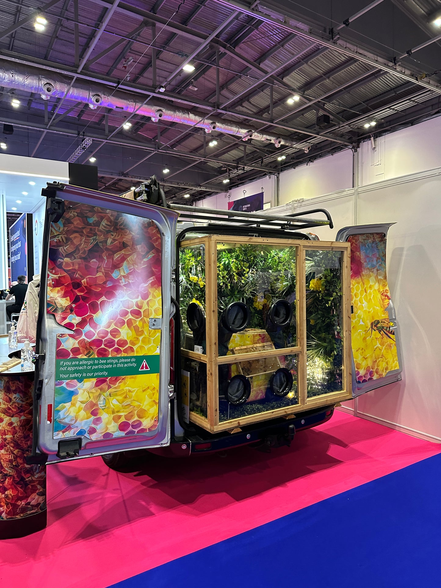 Mobile Beehive - Premium