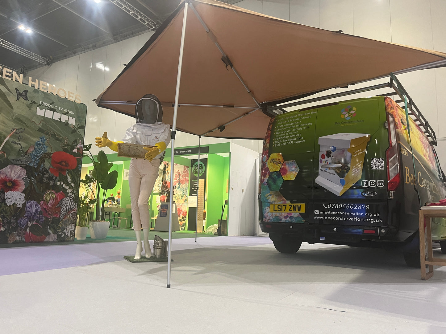 Mobile Beehive – Premium Hire | Multi-Day Discount Available